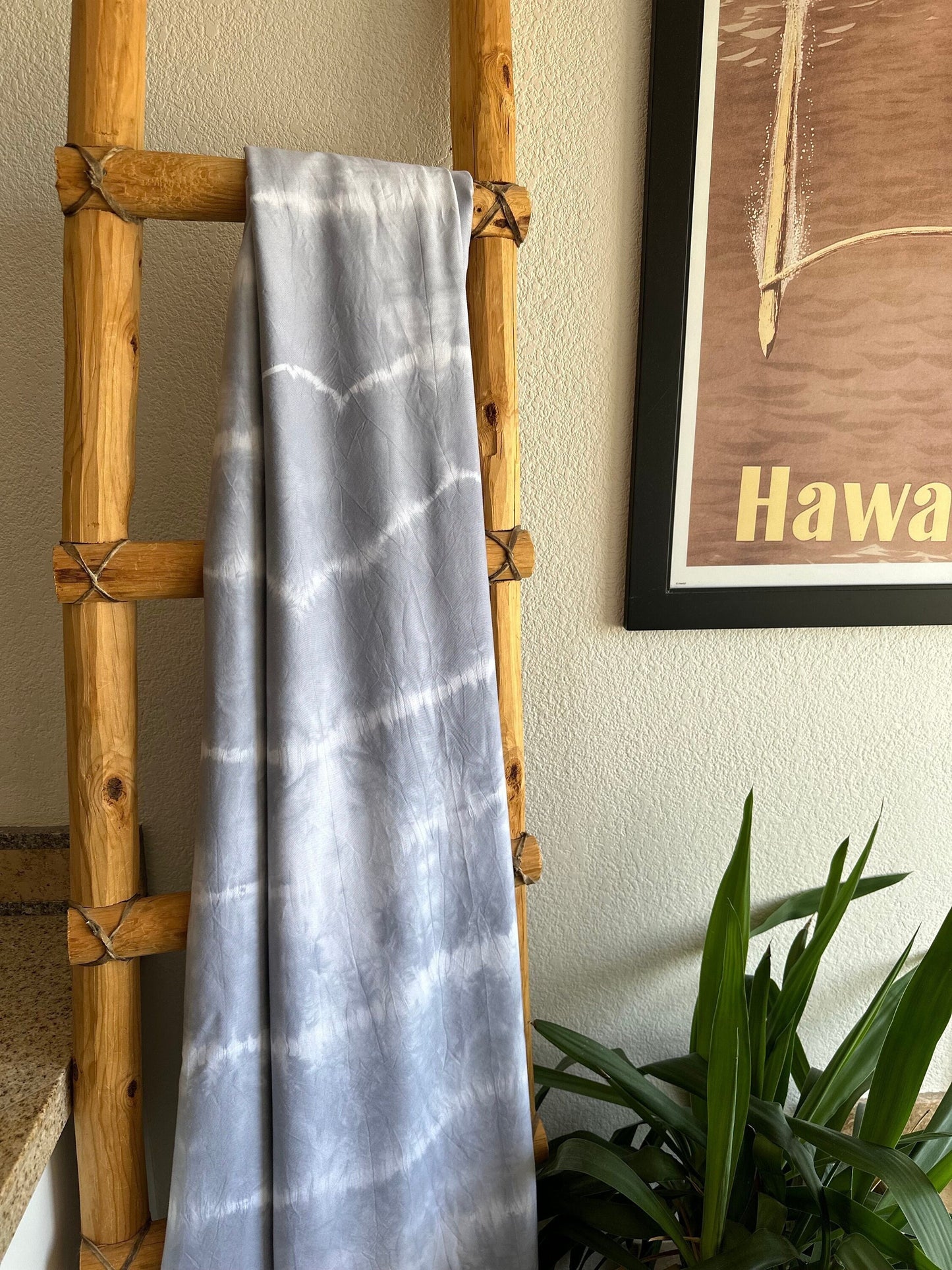Luxe Bamboo Sheet Set Hand Dyed by HMYC | 4 Piece Queen Size | Shibori Neutral Grey