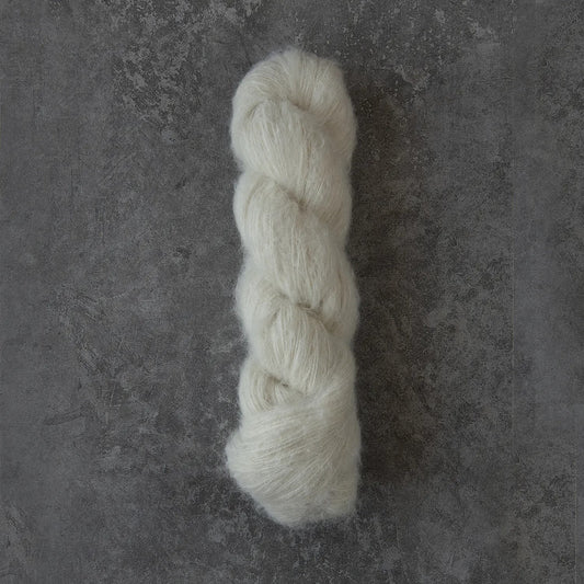 PLUMA | 75% Baby Suri Alpaca, 25% Mulberry Silk | Lace | Yarn Base