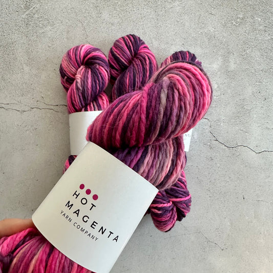 SALCANTAY 100% Fine Superwash Merino Wool 21.5 mic Hand Dyed Bulky Weight Yarn | Obsession